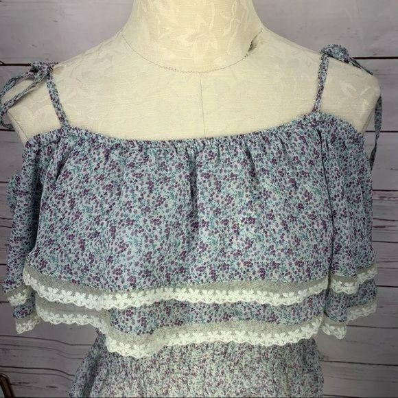 Cecico Women's Floral Off Cold Shoulder‎ Peplum Sheer Blouse Size Medium M - Picture 5 of 12